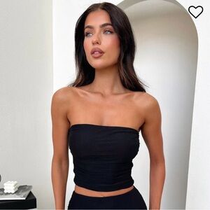 Chic Black Strapless Crop Top